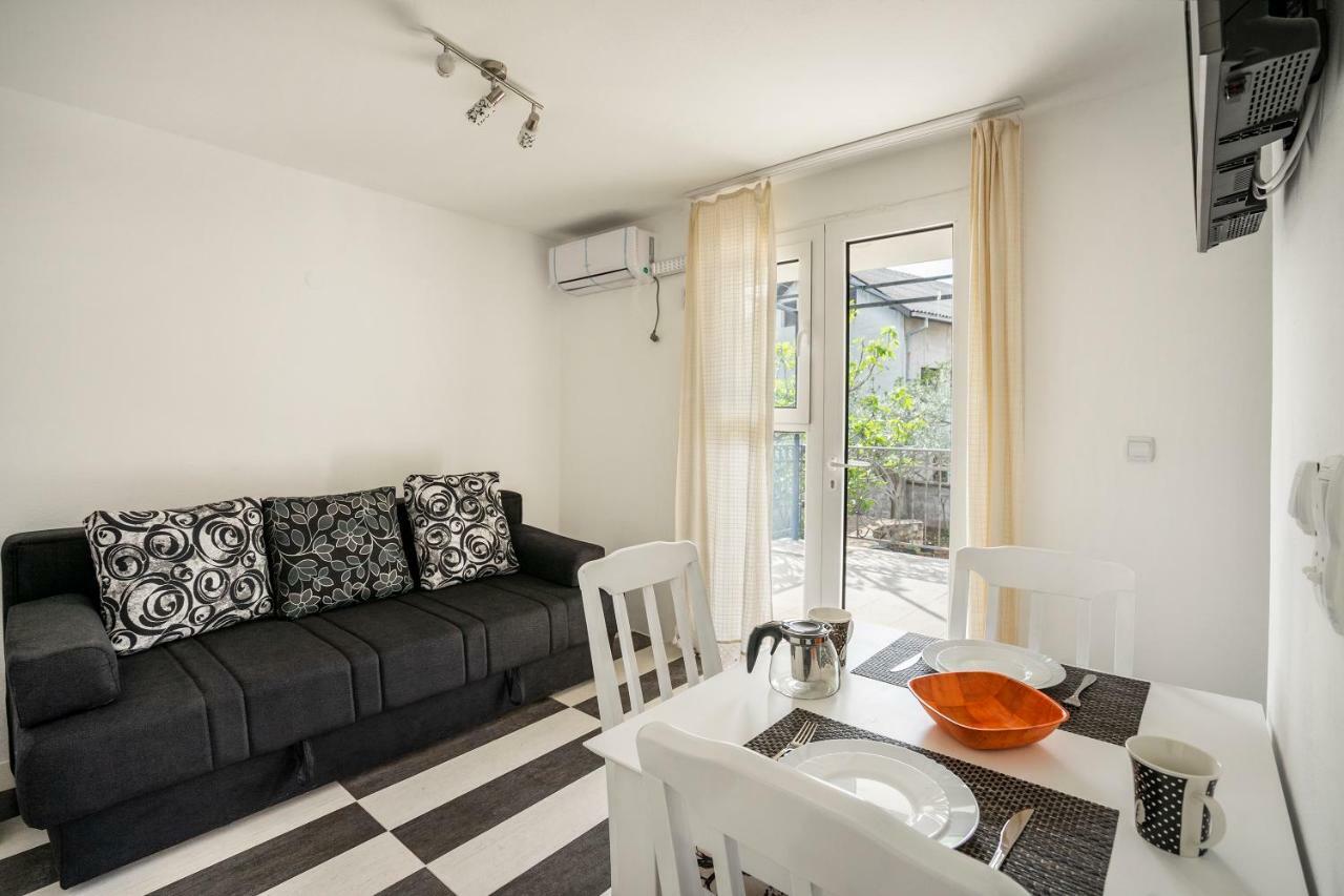 Apartments Natali بار المظهر الخارجي الصورة