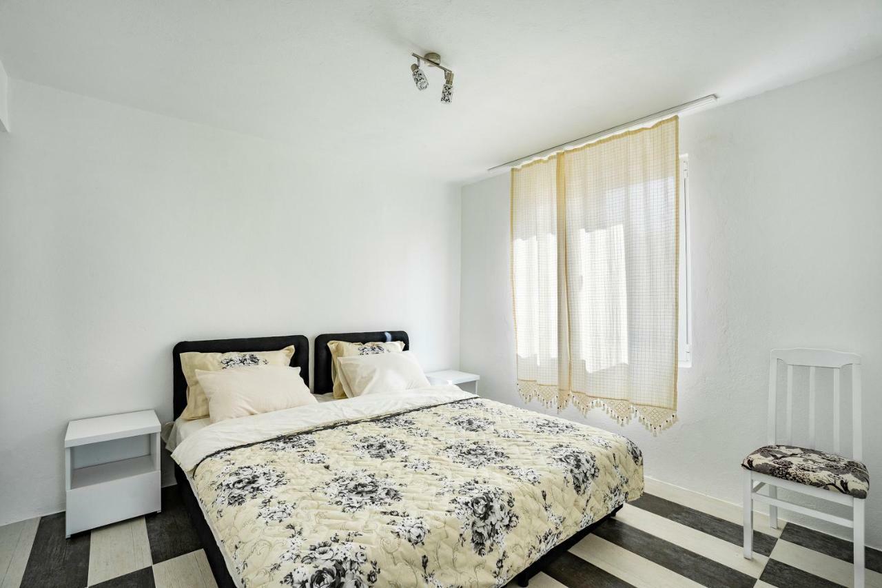 Apartments Natali بار المظهر الخارجي الصورة
