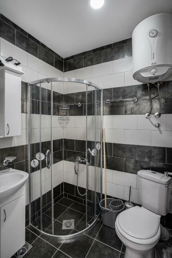 Apartments Natali بار المظهر الخارجي الصورة