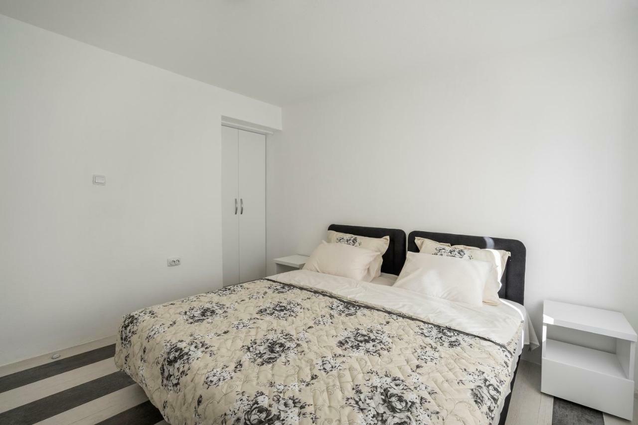 Apartments Natali بار المظهر الخارجي الصورة
