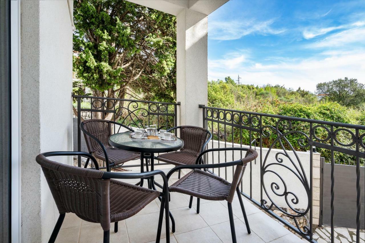 Apartments Natali بار المظهر الخارجي الصورة